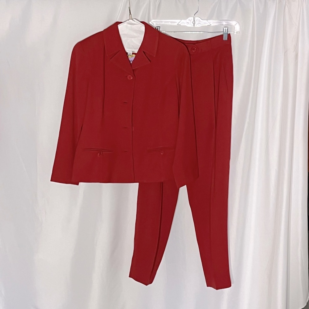 Vintage Renfrew 2 Piece Suit. Both pieces are size 4.
